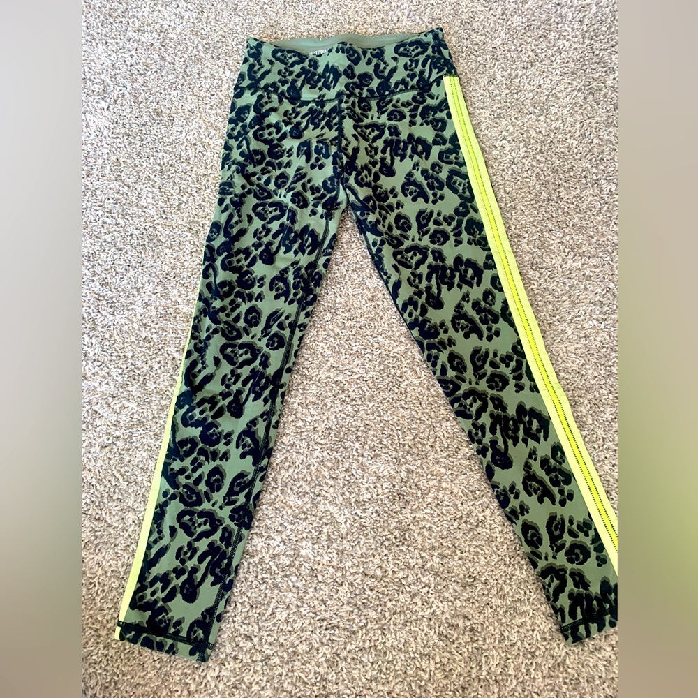 VS Knockout Tight